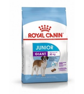 Сухой корм Royal Canin Giant Junior для щенков гигантских пород старше 8 месяцев 15 кг